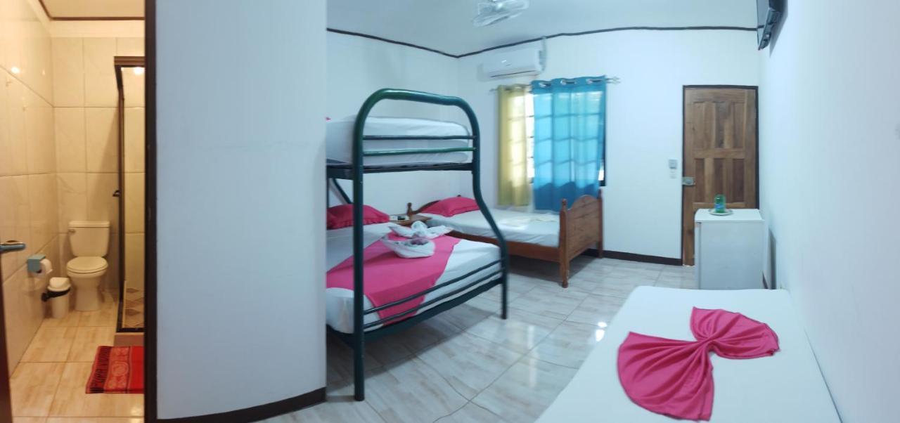 Cabinas Smith Cahuita Buitenkant foto