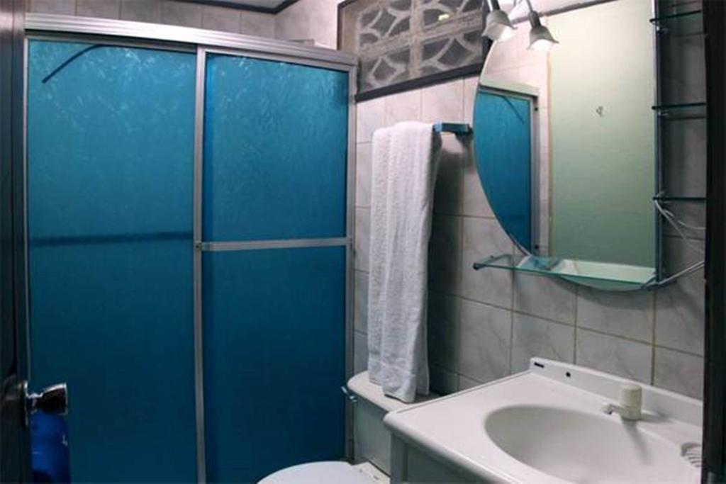 Cabinas Smith Cahuita Buitenkant foto