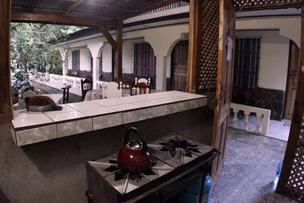 Cabinas Smith Cahuita Buitenkant foto